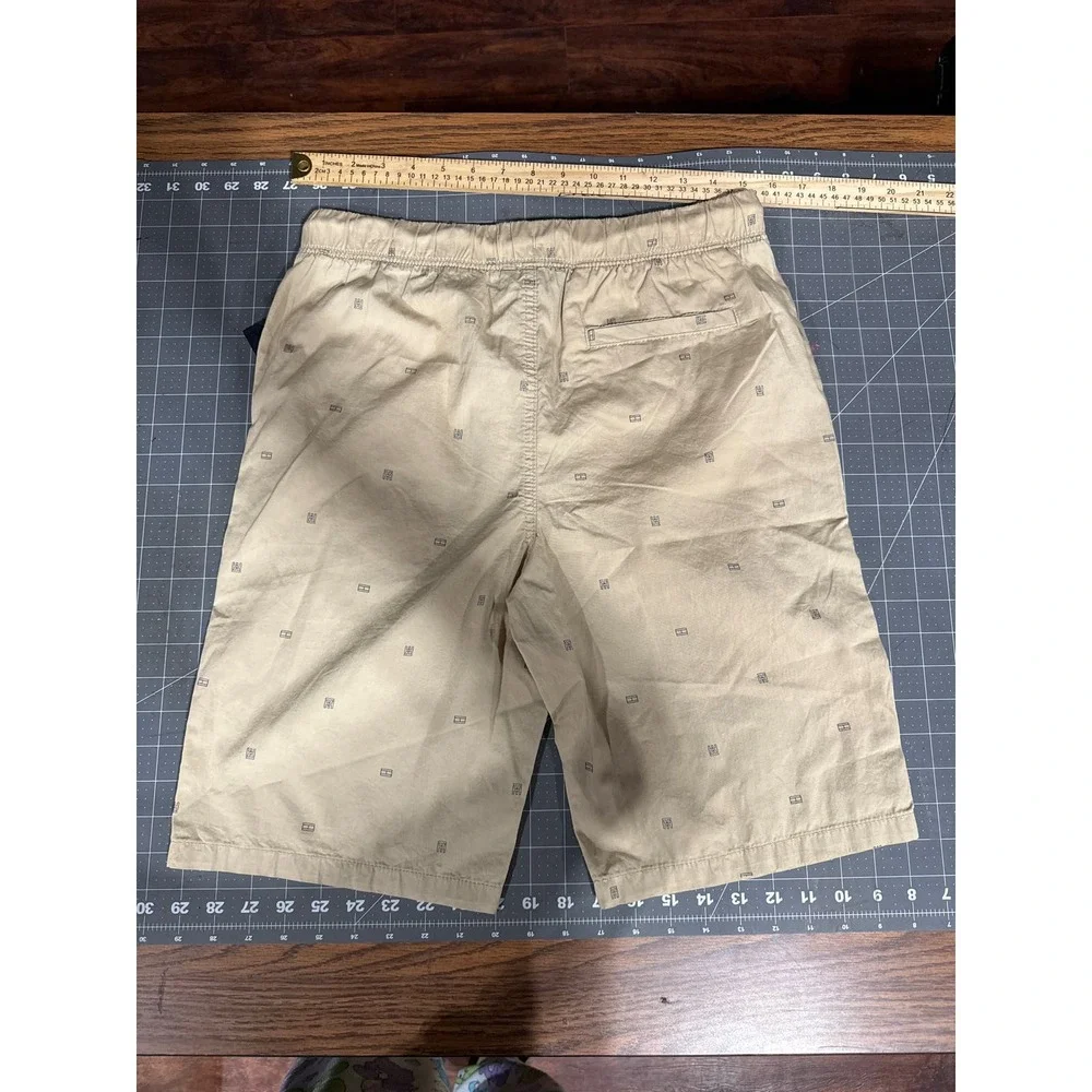 TH tan safari‎  shorts size 16-18 (lg)